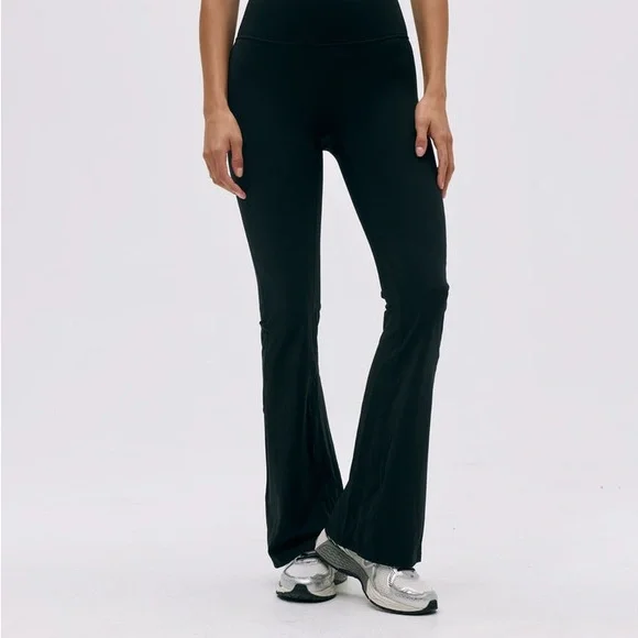 Adanola Black Yoga Flared Pants - Picture 3 of 3